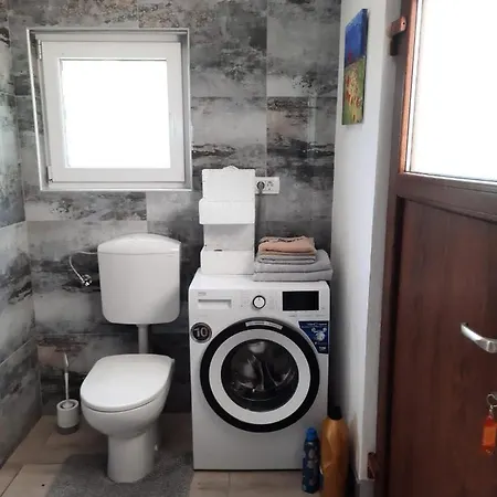 Primani Apartment *